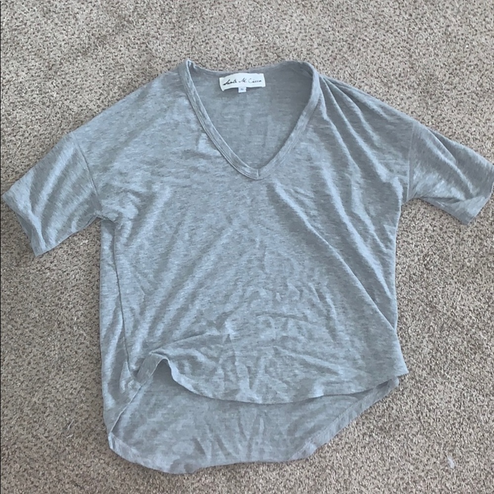 Gray t shirt